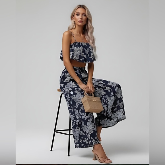 Blue Paisley Print Cami Top & Ruffle Hem Pants - Picture 3 of 8